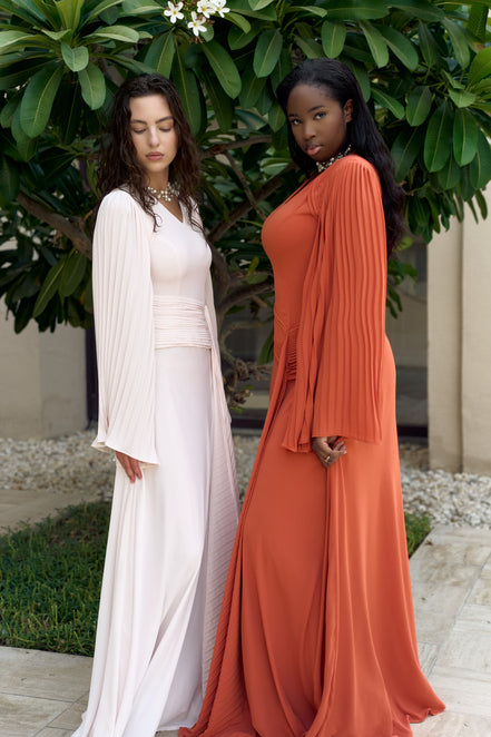 Solís Pleated Maxi